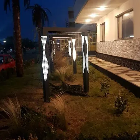 Pe Plaja De Lux
